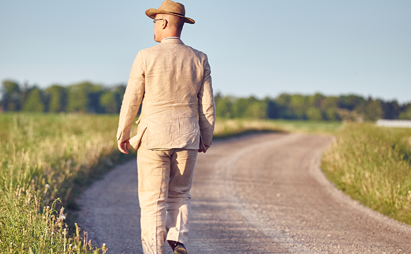 Efter ett års studier för att bli sångpedagog bytte han riktning. När han väl landade i att han skulle bli präst var friden påtaglig. Bild: Fredrik Noreback