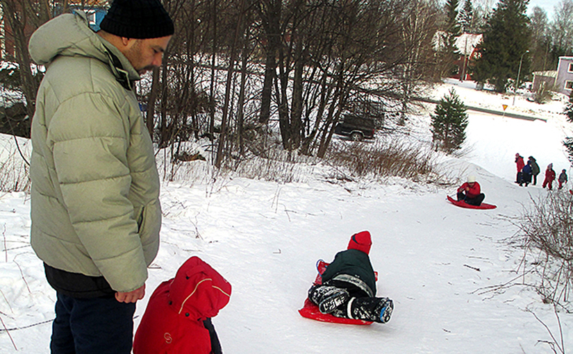 När EFS i Levar fick höra att många av de nyanlända var rädda för snö samlades de för att tillsammans övervinna snörädslan.