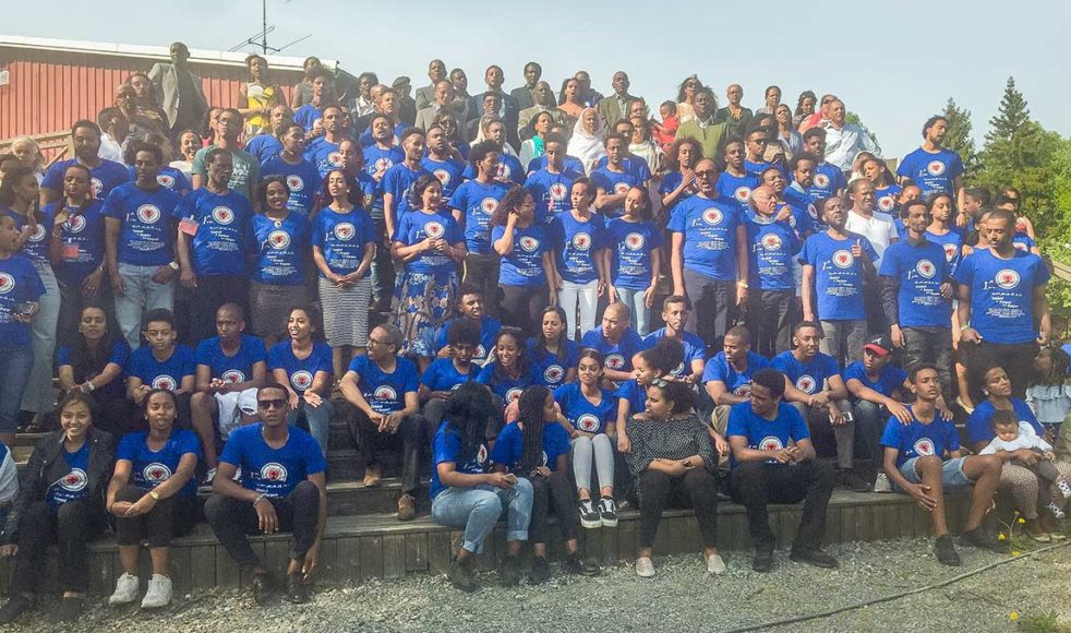 Deltagare och medverkande i ungdomskonferensen samt gudstjänstdeltagare från Betlehemskyrkans eritreanska verksamhet.