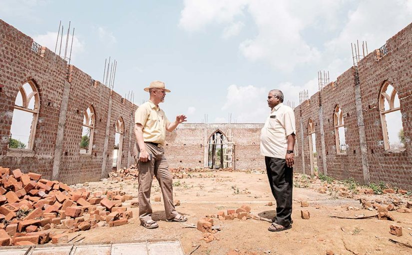 Bildreportage: Kyrkan utan tak