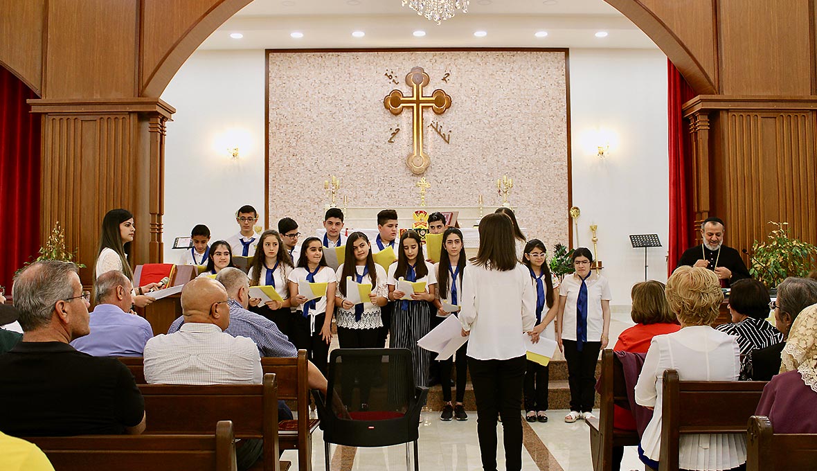 500 familjer från Mosul-församlingen Al-Tahra Saint Mary lever numera i Dohuk, i Kurdistan, där de har byggt en egen kyrka