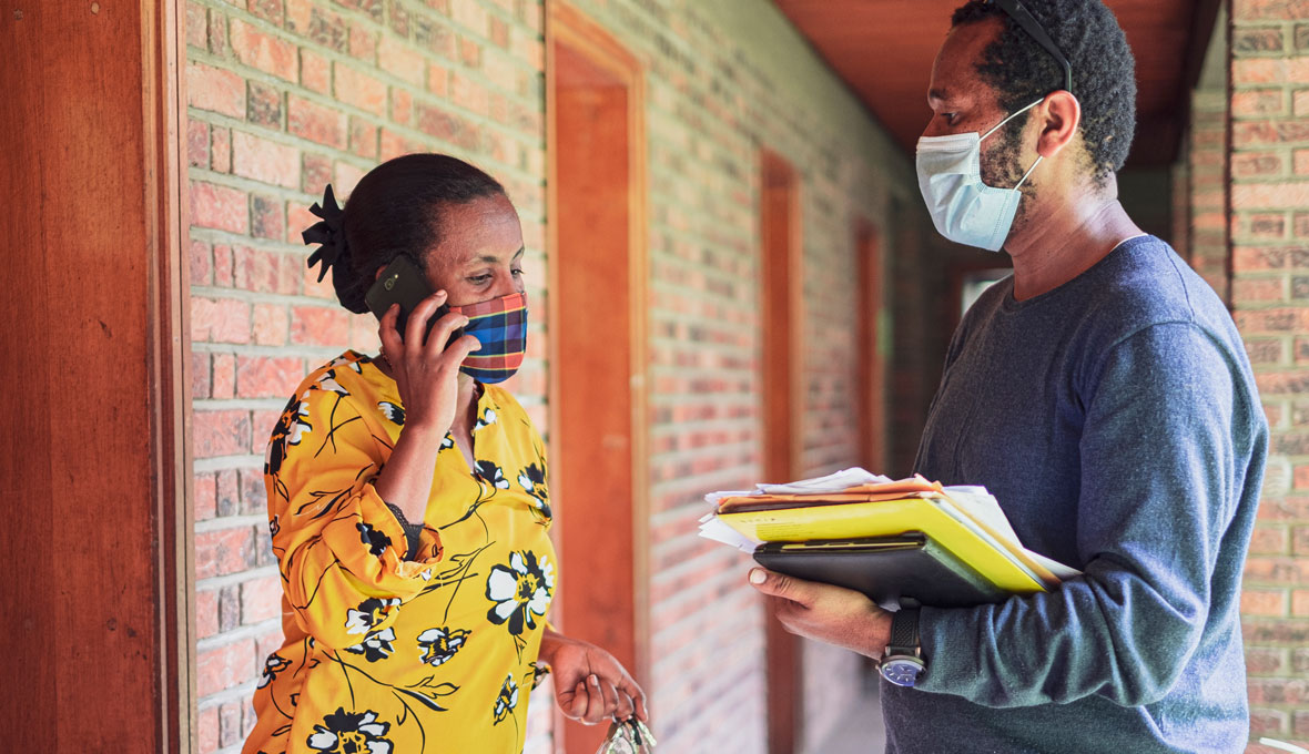 Ebisse Gudeta har haft förmånen att resa utomlands för att studera. När många av hennes studiekamrater stannade kvar valde hon att återvända till Etiopien. Hennes dröm har alltid varit att nyttja sin kompetens i sitt hemland.