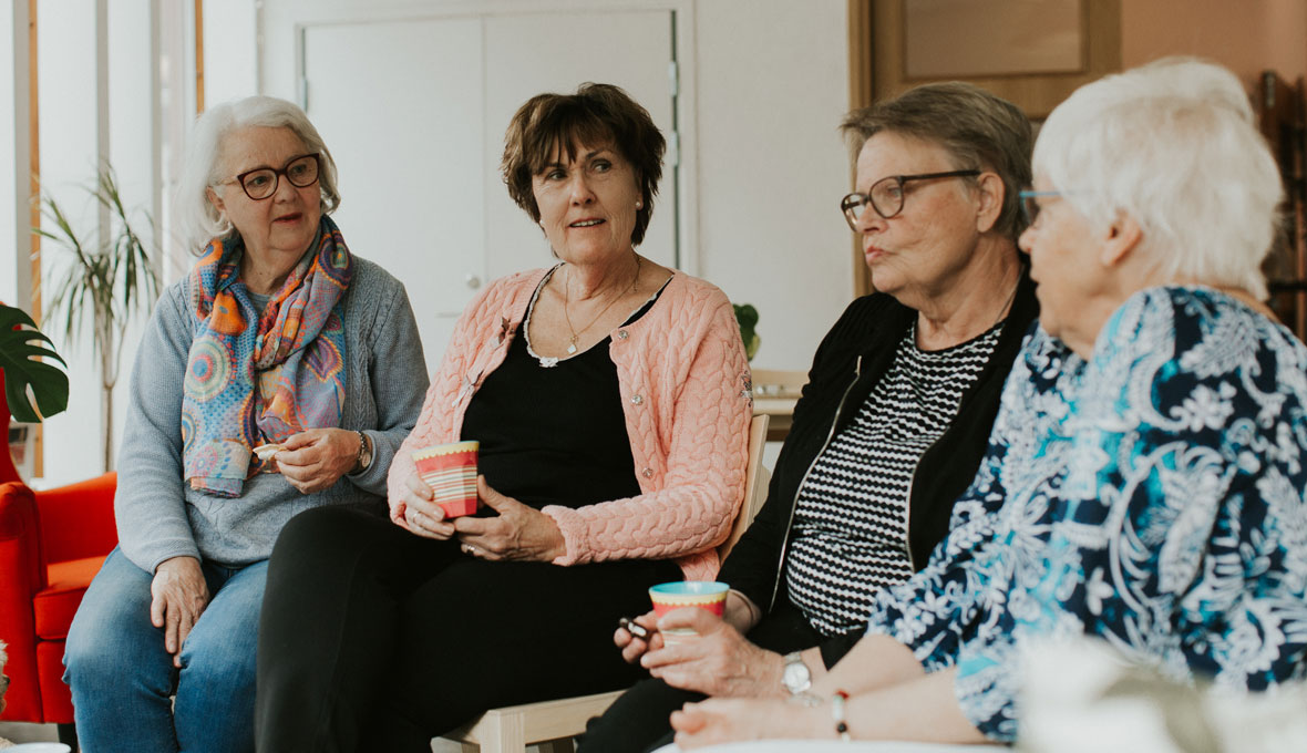 Enkelheten och den kravlösa atmosfären i deras möten är en nyckel till att det blivit så lyckade träffar. – Jag tror att vi alla skulle behöva den typen av mötesplatser, säger Gunilla.