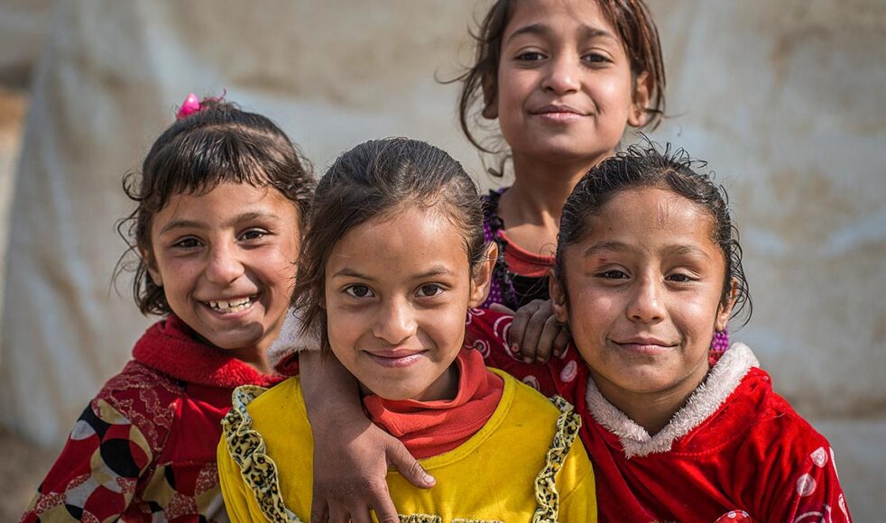Oroligheter och förföljelse tvingar många irakiska barn att leva som flyktingar Bild: Sat7