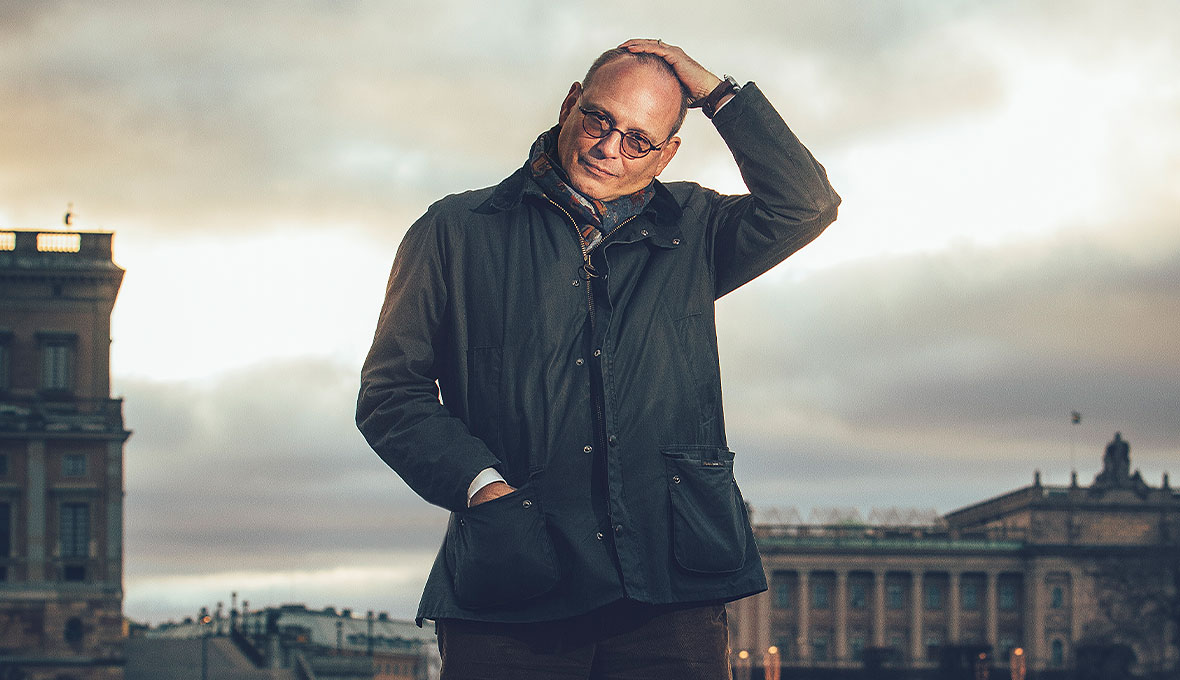 Delar av barndomen spenderade Rasmus på barnhem. – Där och då skapades ett existentiellt tomrum i mig – inte ens golvet jag stod på var mitt eget, säger han. Bild: Rickard L Eriksson