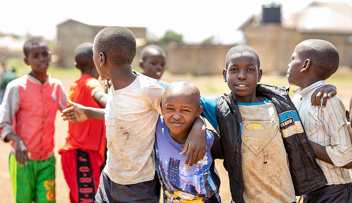 Nedstängningarna har inneburit mycket dötid för barnen, berättar missionären Frida Thornell. Bilder: Magdalena Vogt