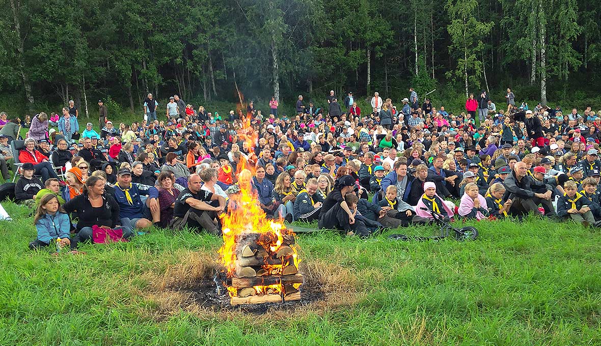 Lägerbål brukar vara en solklar höjdpunkt på scoutläger. Bild: IngaBritt Johansson