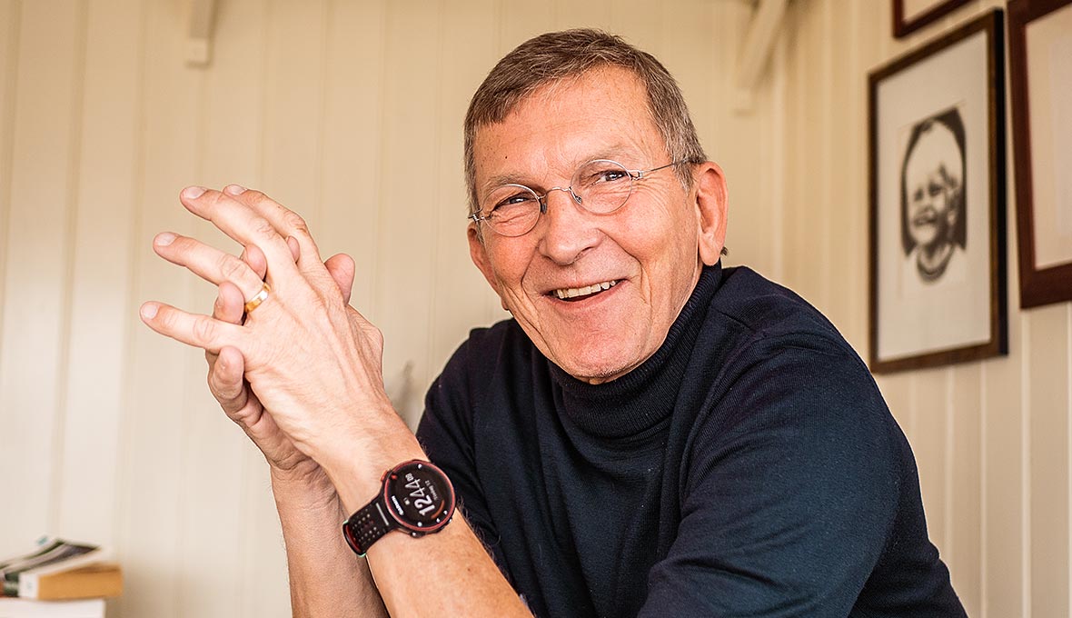 ​​Tomas älskar att följa gryningen från sitt kök. – Tänk att varje morgon visar ljuset mörkret var skåpet ska stå.