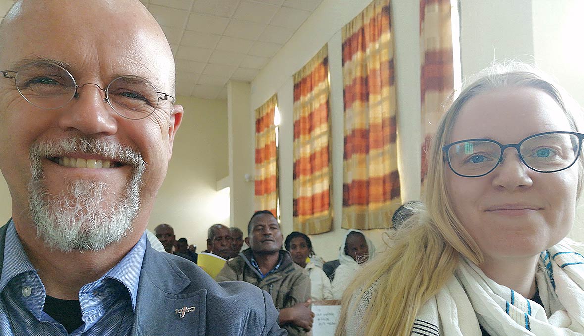 Erik Johansson och Anna Claesson mötte under sitt besök i Eritrea en kyrka med starka EFS-rötter.