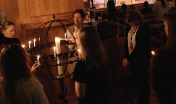 Mindre intresse för kristen tro bland yngre