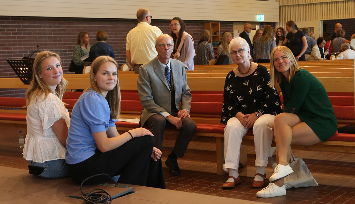 Från vänster: Siri Adolphsson, Matilda Westlund, Tore Sundqvist, Inger Hägglund, Rebecka Eman. Bild: Niclaz Adolphsson