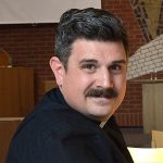 Samuel Björling har börjat arbeta som samarbets­kyrkopräst i Dalviks­kyrkan, Jönköping. Bild: Mikael Bergström