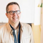 För Jonas handlar musiken inte främst om framträdanden, utan om vad som händer när vi skapar tillsammans.