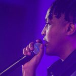 – Det är en konst i sig själv, att ha konsert. Jag njuter av det också och vill bli bättre på det, säger Abenezer, som kommer att sjunga på Gullbrannafestivalen i sommar. Bild: Pax Engström