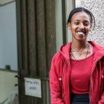 Hanna befann sig i en liknande situation som Medhanit och gick ut från skolan med ofullständiga betyg. Även hon har fått påbörja en yrkesutbildning vilket ger högre chans till ett jobb och självförsörjning i framtiden.